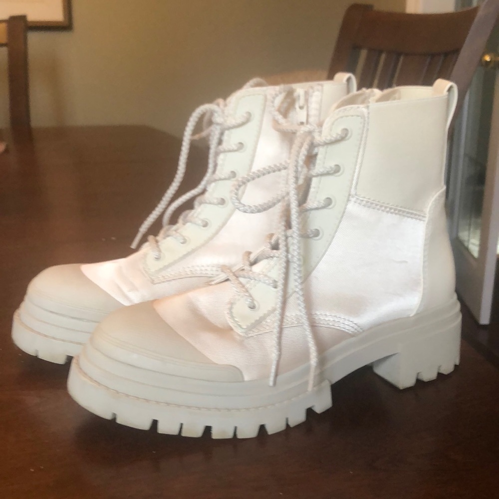 Lug sole Boots